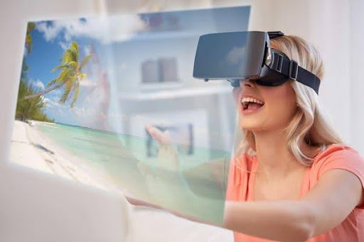 Why Virtual Reality Headgear Is the Future of Interactive Media in 2025